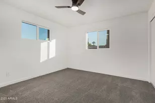 3426 W Glenn Dr, Phoenix, AZ 85051 - Photo 22