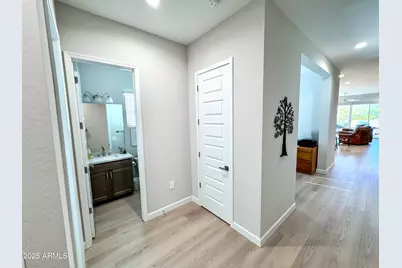 21622 N 58th Street, Phoenix, AZ 85054 - Photo 12