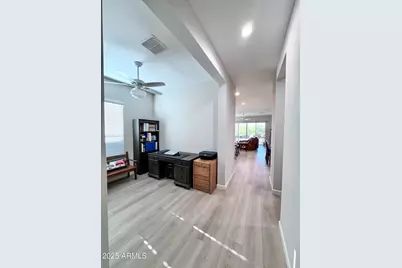 21622 N 58th Street, Phoenix, AZ 85054 - Photo 14
