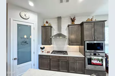 21622 N 58th Street, Phoenix, AZ 85054 - Photo 4