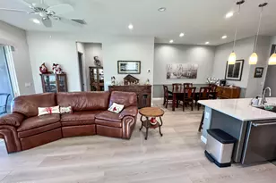 21622 N 58th St, Phoenix, AZ 85054 - Photo 14