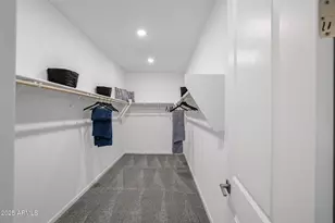 23038 W Potter Dr, Surprise, AZ 85387 - Photo 16