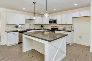 1150 E Bishop Dr, Tempe, AZ 85282 - Photo 6