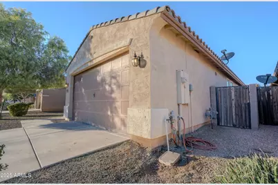 38076 W San Capistrano Avenue, Maricopa, AZ 85138 - Photo 4