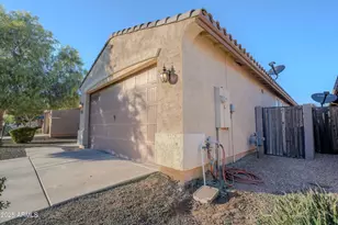 38076 W San Capistrano Ave, Maricopa, AZ 85138 - Photo 4