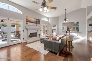 8695 E Charter Oak Dr, Scottsdale, AZ 85260 - Photo 14