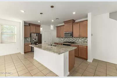 14161 W Voltaire Street, Surprise, AZ 85379 - Photo 12