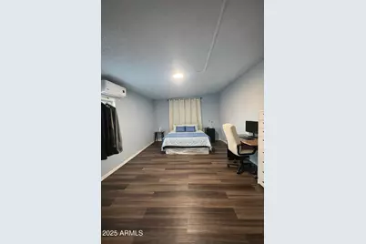 5617 N 38th Drive, Phoenix, AZ 85019 - Photo 6