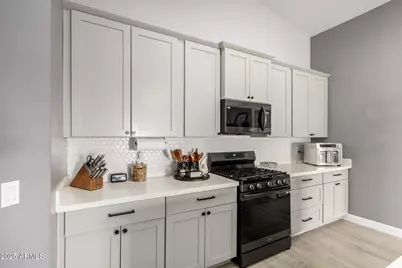 30654 W Verde Lane, Buckeye, AZ 85396 - Photo 16