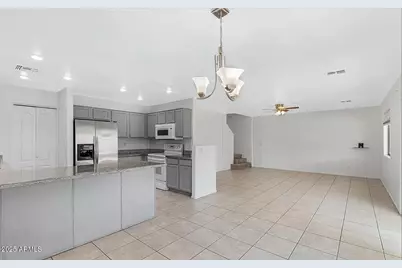 42538 W Sunland Drive, Maricopa, AZ 85138 - Photo 4