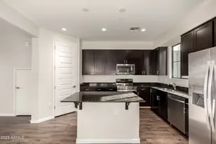 2090 S Dorsey Ln, Tempe, AZ 85282 - Photo 10