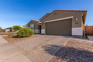 4211 E Caitlin Dr, San Tan Valley, AZ 85140 - Photo 2