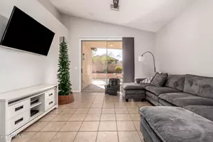 18183 W Desert Blossom Dr, Goodyear, AZ 85338 - Photo 8