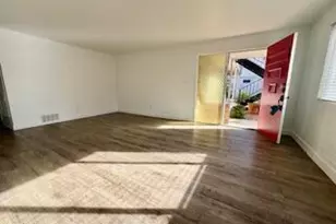 4102 E Calle Redonda, Phoenix, AZ 85018 - Photo 2