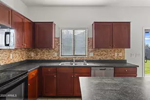 315 E Christopher St, San Tan Valley, AZ 85140 - Photo 12