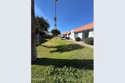 6814 N 35th Avenue #D, Phoenix, AZ 85017 - Photo 2