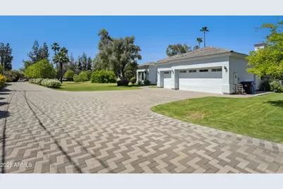 316 E Bethany Home Road #10, Phoenix, AZ 85012 - Photo 2