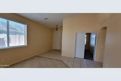 12743 W Merrell Street, Avondale, AZ 85392 - Photo 2