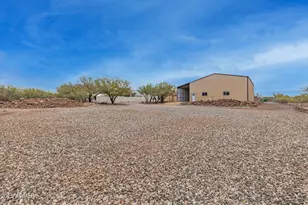 1540 E Circle Mountain Rd, New River, AZ 85087 - Photo 26