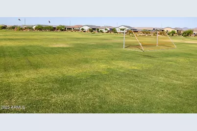 32960 N Vineyard Avenue, San Tan Valley, AZ 85143 - Photo 46