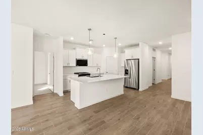 32960 N Vineyard Avenue, San Tan Valley, AZ 85143 - Photo 8