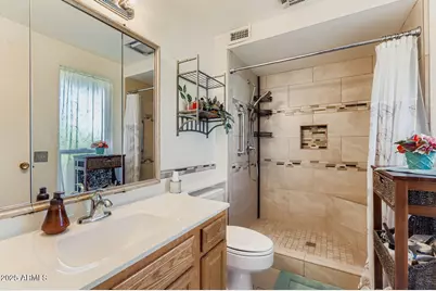 9524 W Greenway Road, Sun City, AZ 85351 - Photo 20