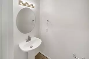 7761 W Bonitos Dr, Phoenix, AZ 85035 - Photo 14