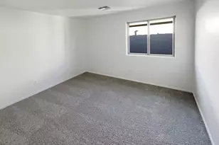 7761 W Bonitos Dr, Phoenix, AZ 85035 - Photo 16