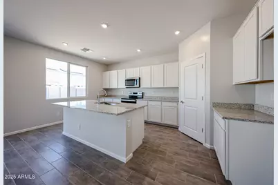 17926 W Montana De Oro Drive, Surprise, AZ 85387 - Photo 10