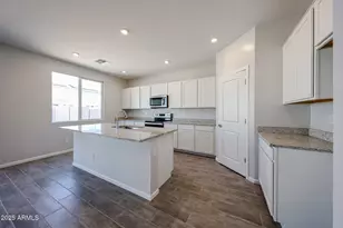 17926 W Montana De Oro Dr, Surprise, AZ 85387 - Photo 10