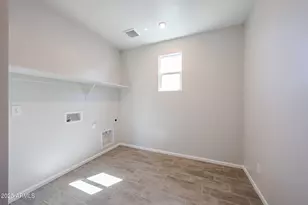 17926 W Montana De Oro Dr, Surprise, AZ 85387 - Photo 34