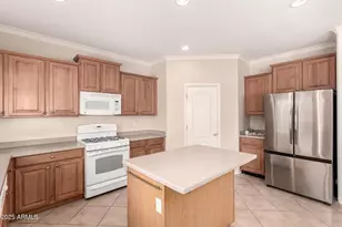 15221 W Cortez St, Surprise, AZ 85379 - Photo 18