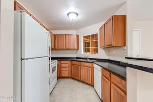 3845 E Greenway Rd, Phoenix, AZ 85032 - Photo 10