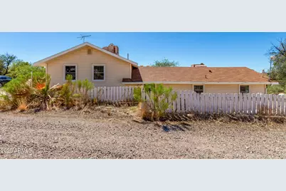 855 E Wickenburg Way, Wickenburg, AZ 85390 - Photo 1