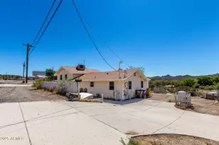 855 E Wickenburg Way, Wickenburg, AZ 85390 - Photo 2