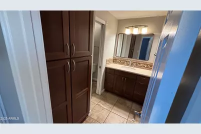 8625 E Valley View Road, Scottsdale, AZ 85250 - Photo 24