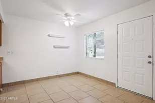 286 W Palomino Dr, Chandler, AZ 85225 - Photo 8