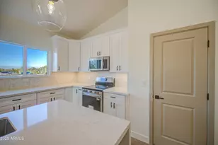 21236 W Shasta St, Buckeye, AZ 85326 - Photo 8