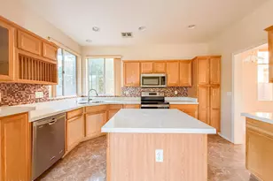 6874 W Blackhawk Dr, Glendale, AZ 85308 - Photo 8