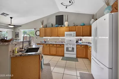 2161 W 17th Avenue, Apache Junction, AZ 85120 - Photo 4
