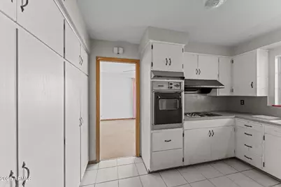 111 W Yavapai Street, Wickenburg, AZ 85390 - Photo 12