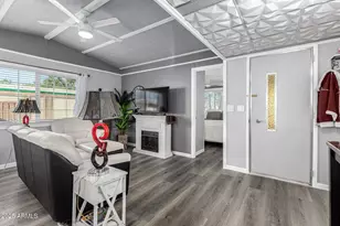 15606 S Gilbert Rd, Chandler, AZ 85225 - Photo 4