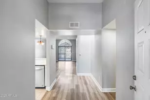 2718 W Desert Cove Ave, Phoenix, AZ 85029 - Photo 12