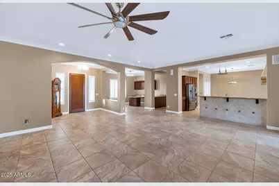 14426 W Becker Lane, Surprise, AZ 85379 - Photo 10