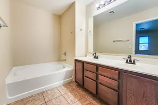 18513 W Mariposa Dr, Surprise, AZ 85374 - Photo 16