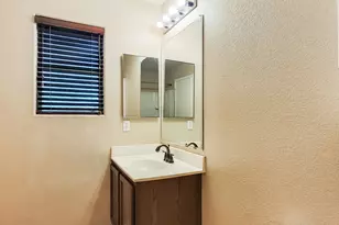 18513 W Mariposa Dr, Surprise, AZ 85374 - Photo 22