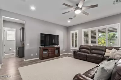 1076 E Kensington Road, Gilbert, AZ 85297 - Photo 10