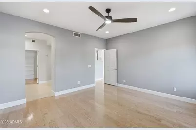 9034 W Port Royale Lane, Peoria, AZ 85381 - Photo 22