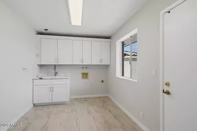 8250 E Lomita Avenue, Mesa, AZ 85209 - Photo 18