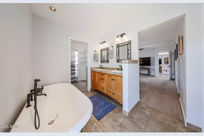 601 E Forest Hills Drive, Phoenix, AZ 85022 - Photo 54